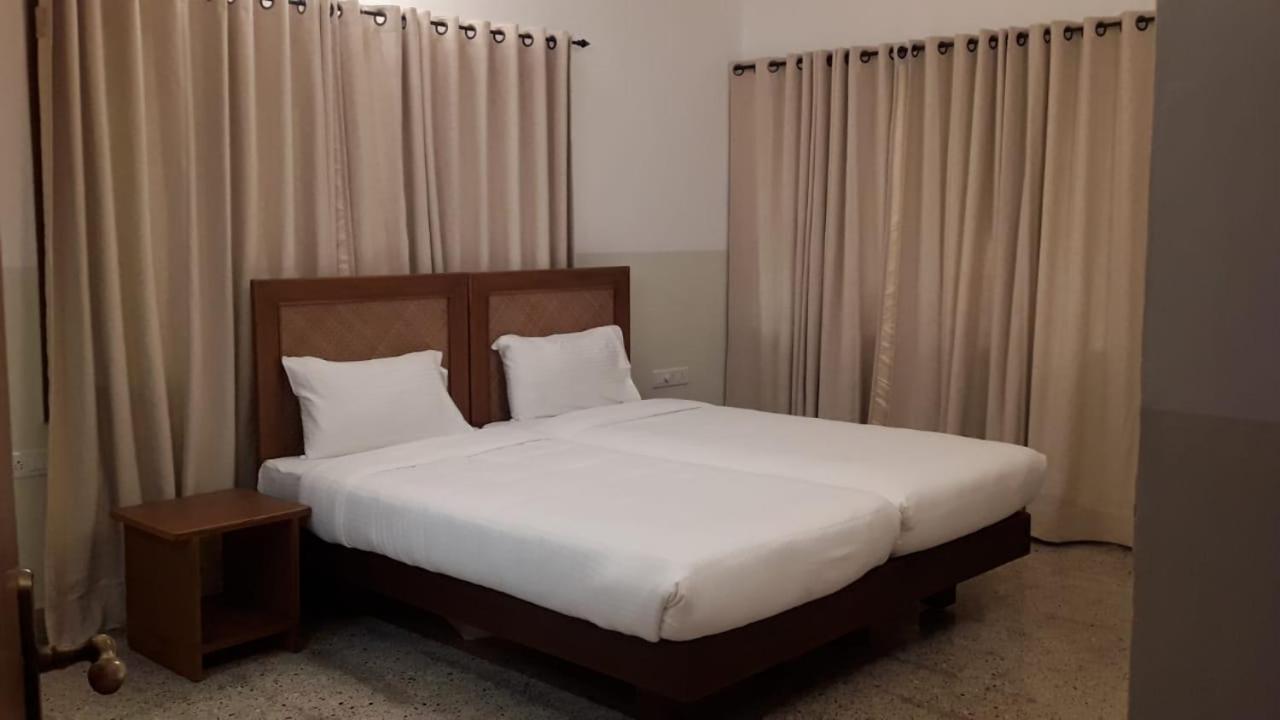 Hanu Reddy Residences - Nawab Habibullah Avenue Chennai Exterior foto